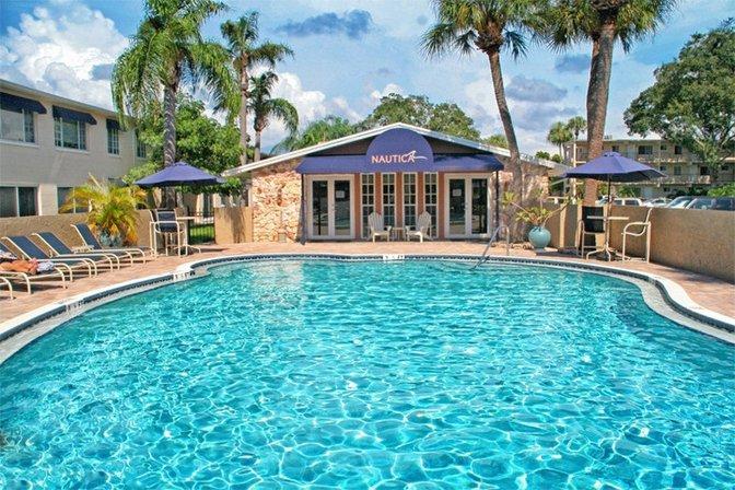 Nautica Apartments