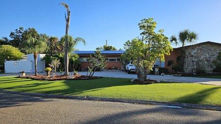 St. Petersburg Pressure Washing & Roof Cleaning