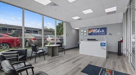 Mikes Auto Glass