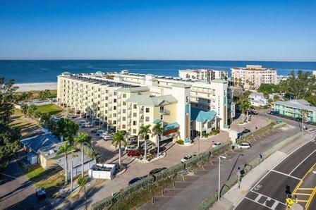 Sunset Vistas Beachfront Suites