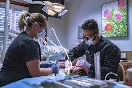 Family Implant and Cosmetic Dentistry - Brandon