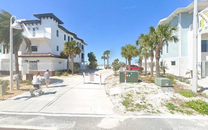 Whitehurst Ave- Public Beach Access