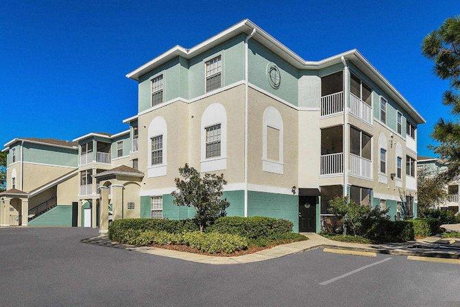 Villas at Gateway Apartments