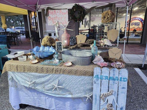 Mermaids and Moonbeams Beachy & Boho Boutique /Handmade Jewelry/ Seashells / Pick A Pearl Parties/Gift Baskets/Succulents