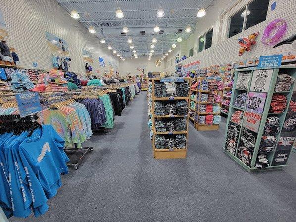 Surf Style 111: Surf, Swimwear, Sporting Goods in Madeira Beach