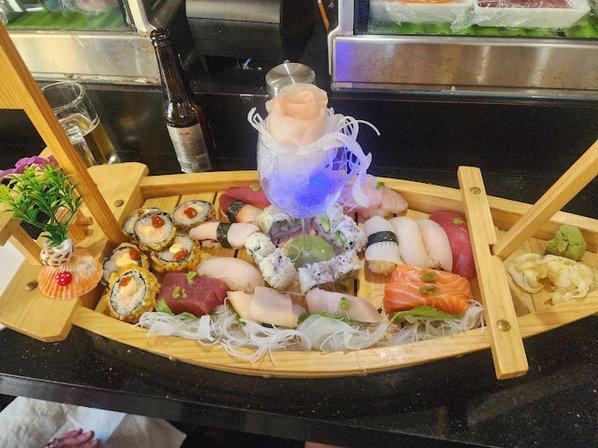 Crazy Cafe Sushi & Kitchen Hibachi