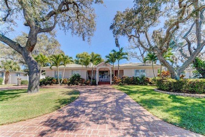 Darlene Sheets - Real Estate Agent - Pinellas County Florida