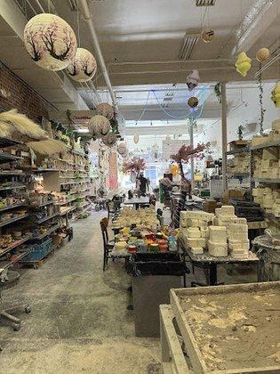 DRIP YBOR, Do Really Inspirational Projects. Pottery memberships, Wheel thowing, Ceramic painting, Mosaic art, & T-shirts
