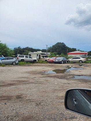 WE BUY JUNK CARS