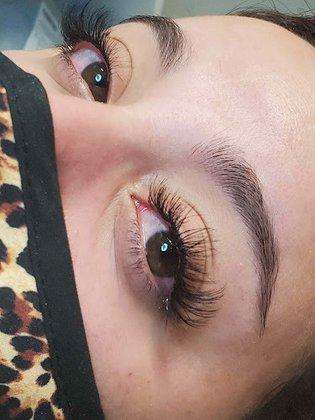 Microblading & Lash by: Ty