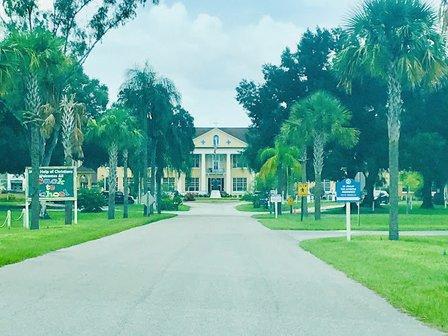 Cristo Rey Tampa Salesian High School