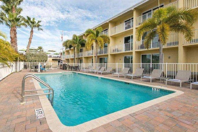 Treasure Island Hotel and Marina