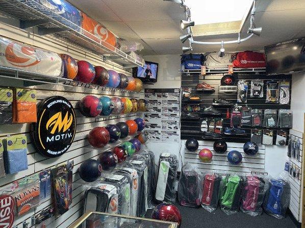 Bowlaholics Pro-Shop Midtown Tampa