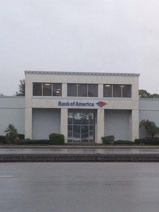 Bank of America (with Drive-thru ATM)
