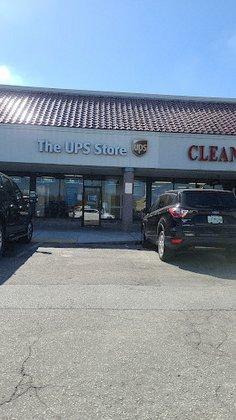 UPS Mail Box