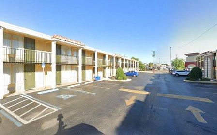 WW Studio @ Quality Inn South Tampa