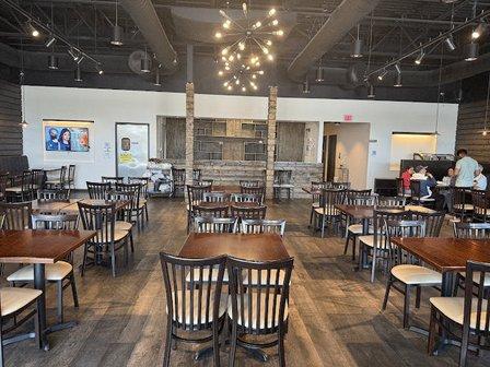 Rotis Indian Restaurant & Bar