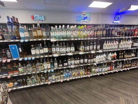Publix Liquors at Bloomingdale Square