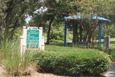Glen Oaks Park