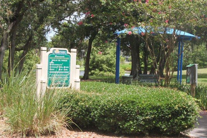 Glen Oaks Park