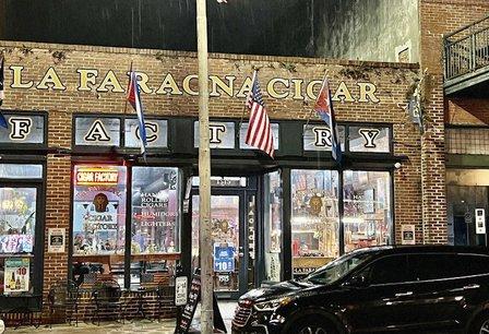 La Faraona Cigar Lounge