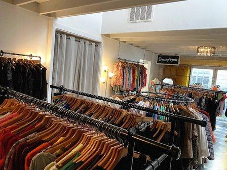 Top Buttons Boutique
