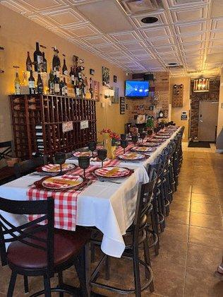 Louie's Wine Bar