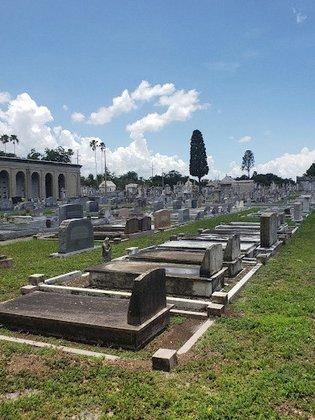 L'Unione Italiana Cemetery