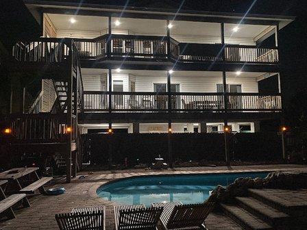 Bikini Beachhouse