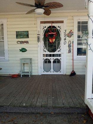 Antiques & Collectibles