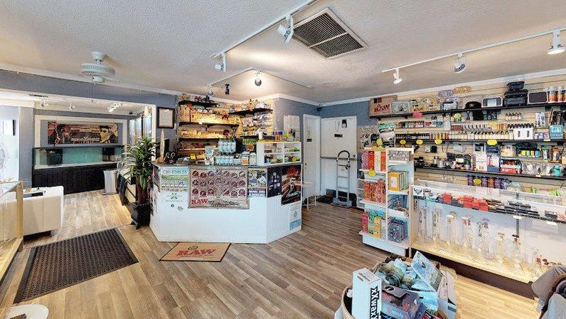 Cloud 9 Galleries Smokeshop