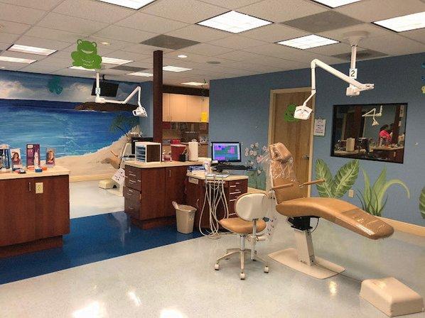 Young Smiles Pediatric Dentistry
