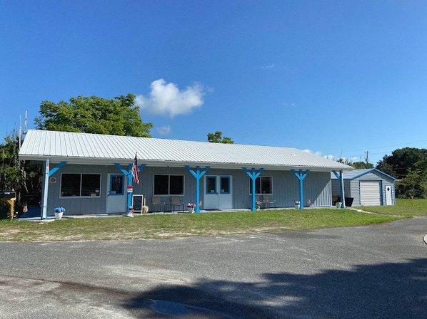 Sunny Shores MH & RV Resort