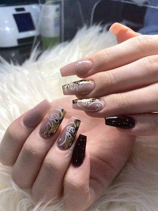 NiNi Nails Salon & Spa