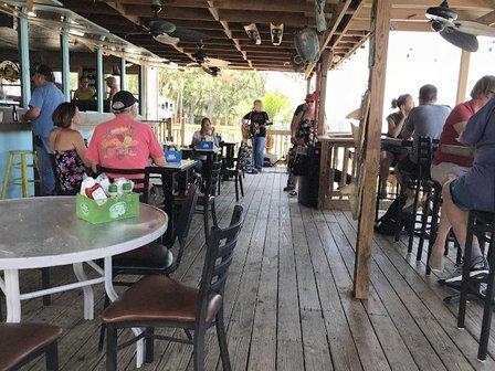 Jerry's Dockside Bar & Grill