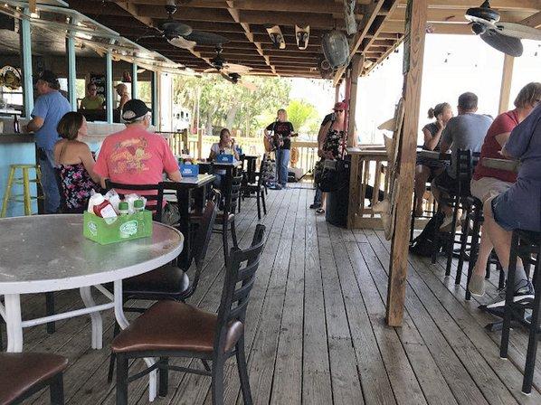 Jerry's Dockside Bar & Grill