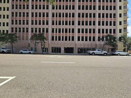 Pierce Street Parking Garage
