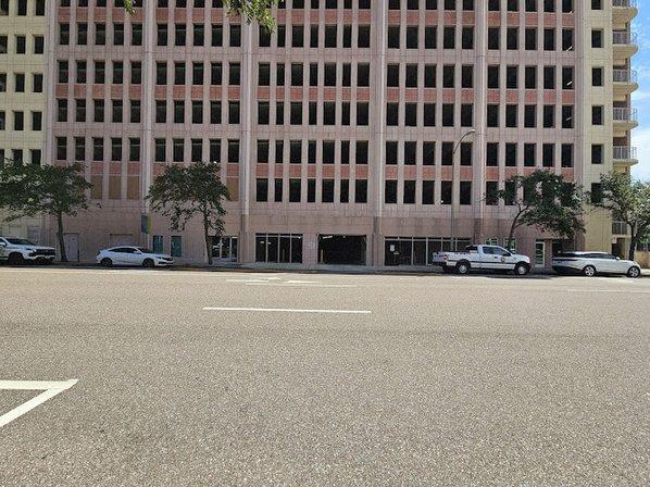 Pierce Street Parking Garage