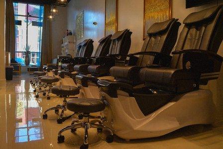le NAIL - The Art of ManiPedi