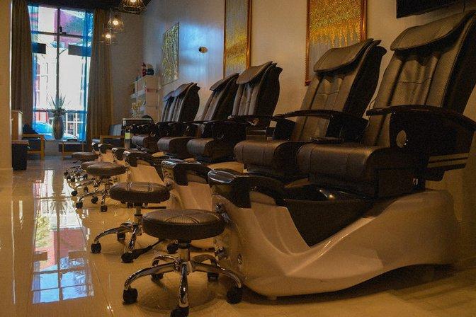 le NAIL - The Art of ManiPedi