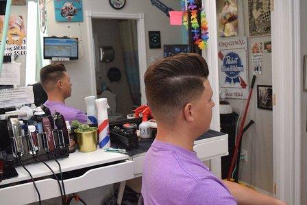Muscle Cut Barbershop (inside powerhouse gym)