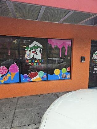 Mr.Sweettooth LLC
