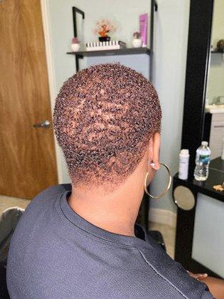 SALON BRAZYL
