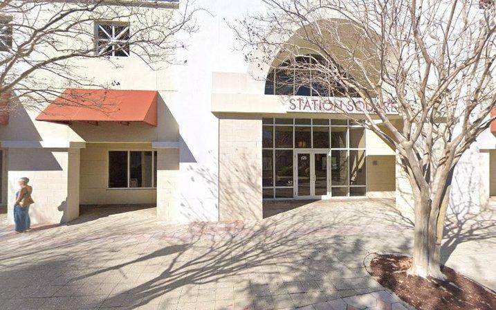 Lot 18 - Station Square Garage