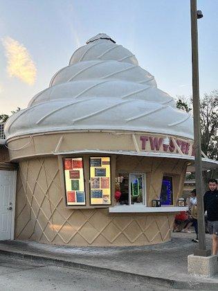 Twistee Treat