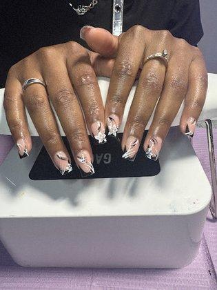 Day Beauty Bar