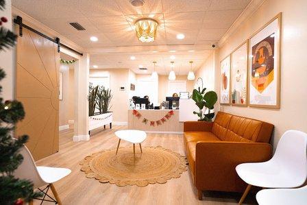 SolSmile Lounge