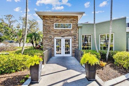 Oak Manor Senior Living Community