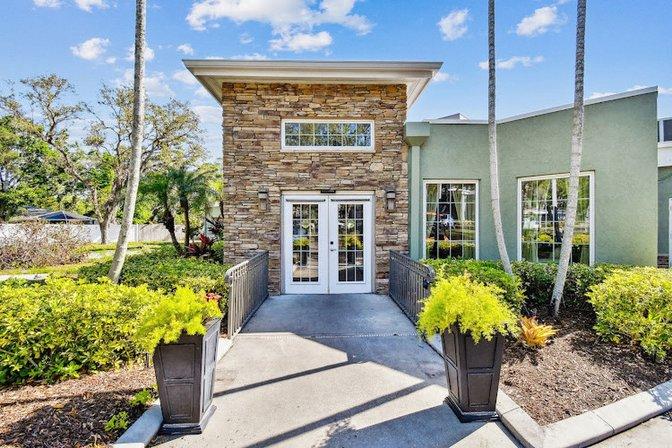 Oak Manor Senior Living Community