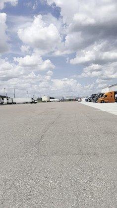 C&S/Winn-Dixie Distribution Center truck entrance